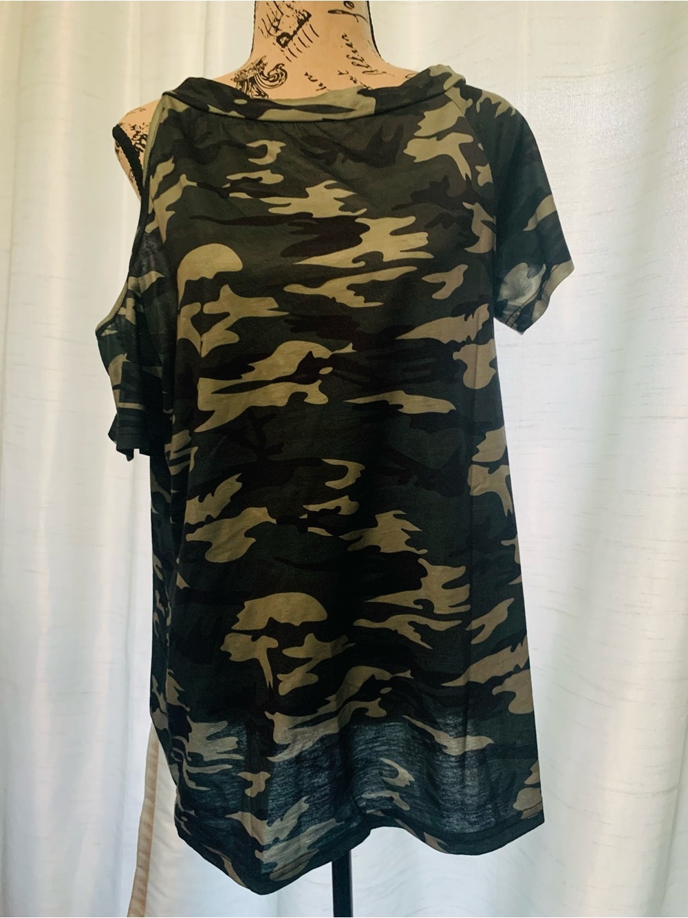 Camo Cold-Shoulder Tunic Top - Olive & Black